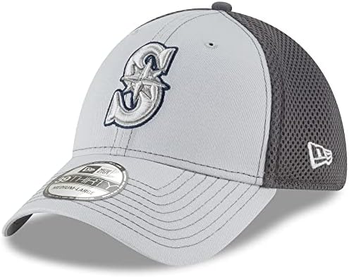 Seattle Mariners nosio je sivu kapu od 99 inča
