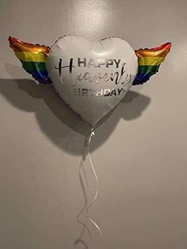 LGBT sretan nebeski rođendan u obliku srčanog balona s šarenim anđeoskim krilima
