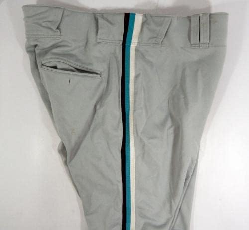 2001. Florida Marlins Charles Johnson Igra Koristila sive hlače 38 DP36454 - Igra korištena MLB hlača